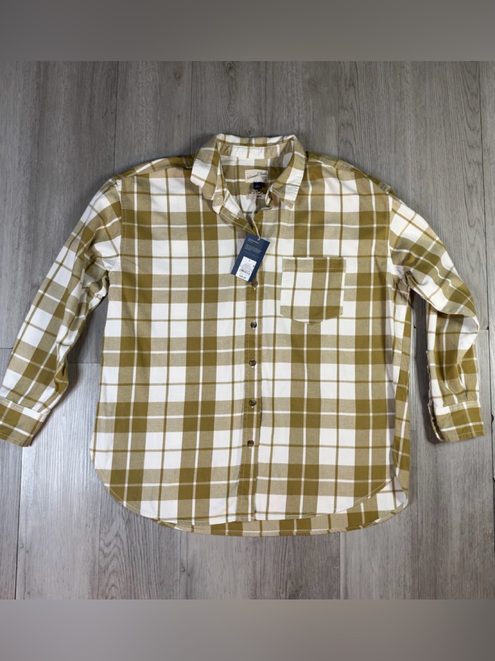 Universal Thread Women’s Plaid Button Up Flannel Oversized Top L Green/White NWT